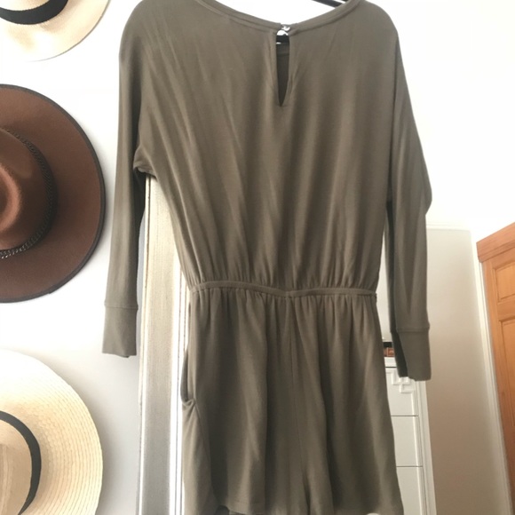 Long sleeved romper - Picture 3 of 3